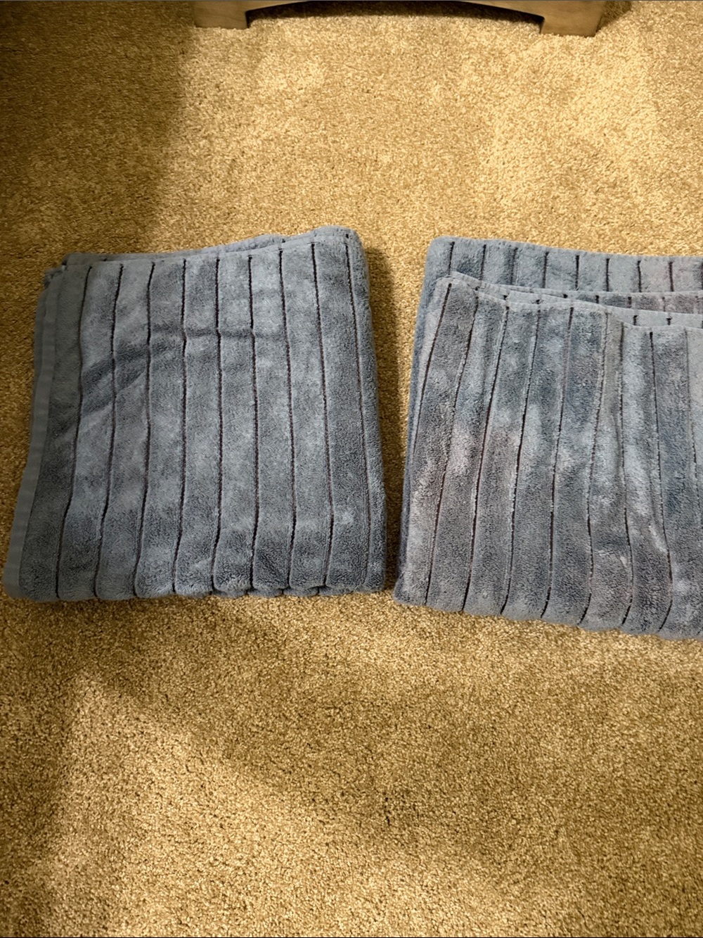 Plush Ribbed Bath Mat Set in Slate Blue
